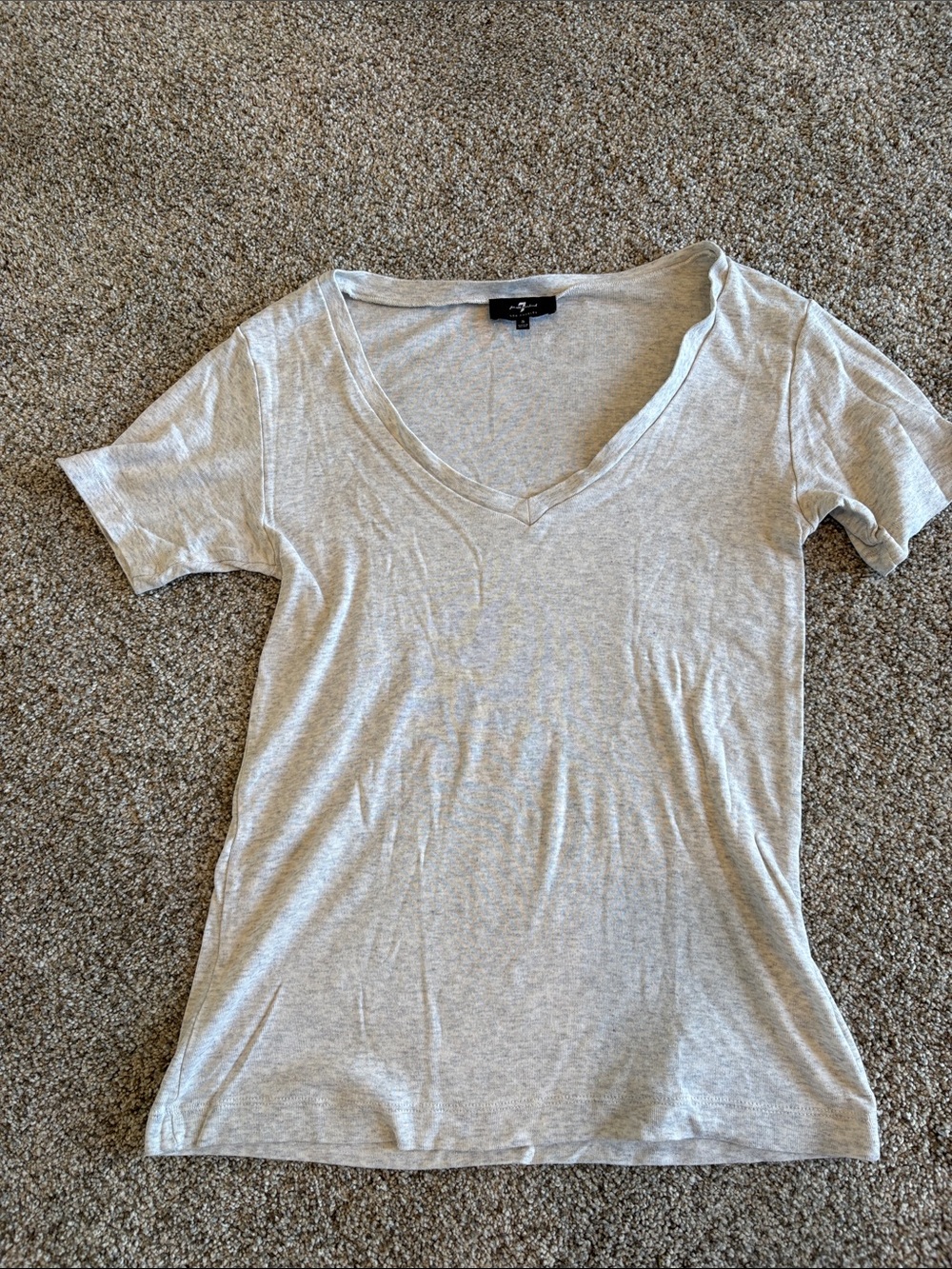 7 For All Mankind Light Gray V-Neck Short Sleeve Tee